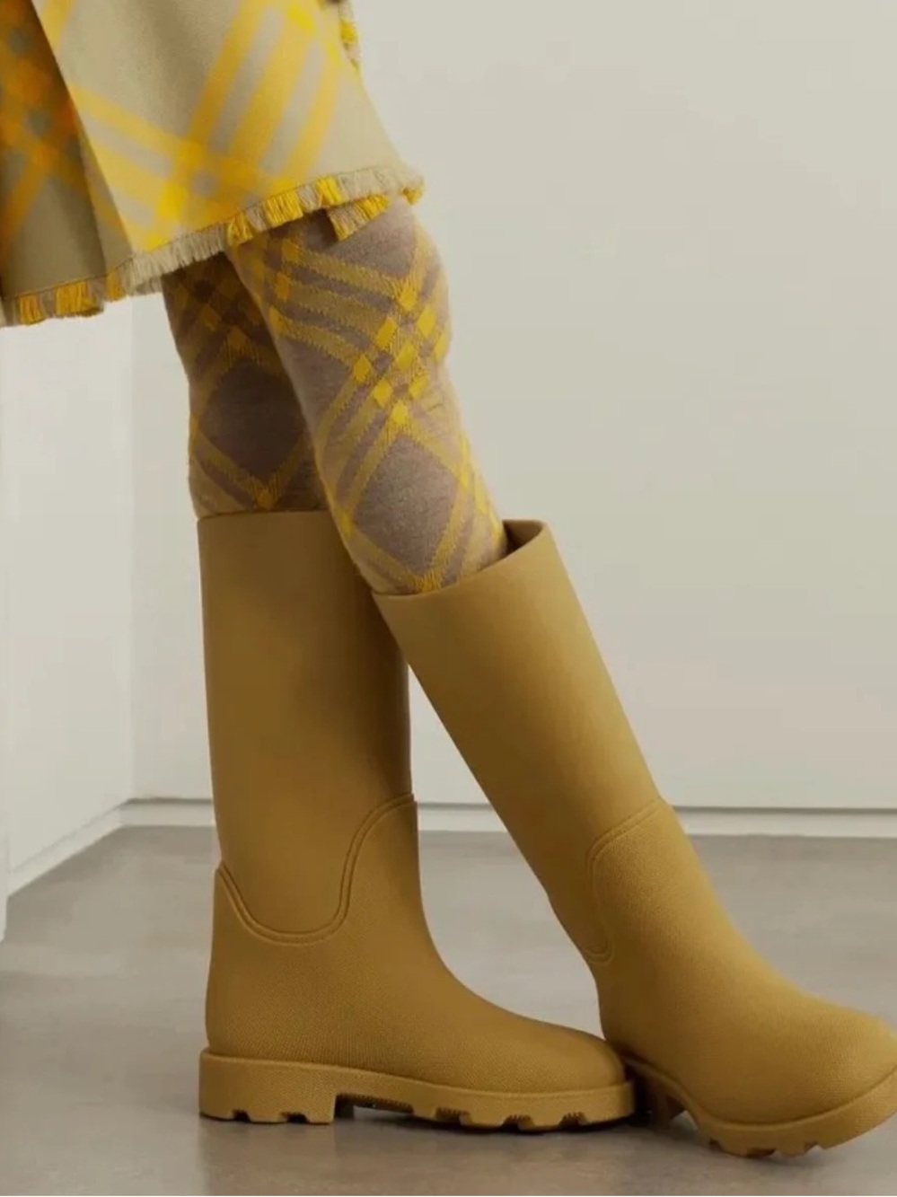 Burberry "Manilla" Yellow Rubber Rain Boots Matte Check Lining Size 37